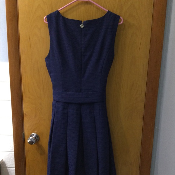 It time to part with this dress - Picture 2 of 2